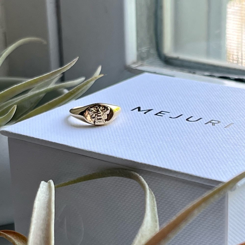 Mejuri Gold Honey Mini Signet Ring